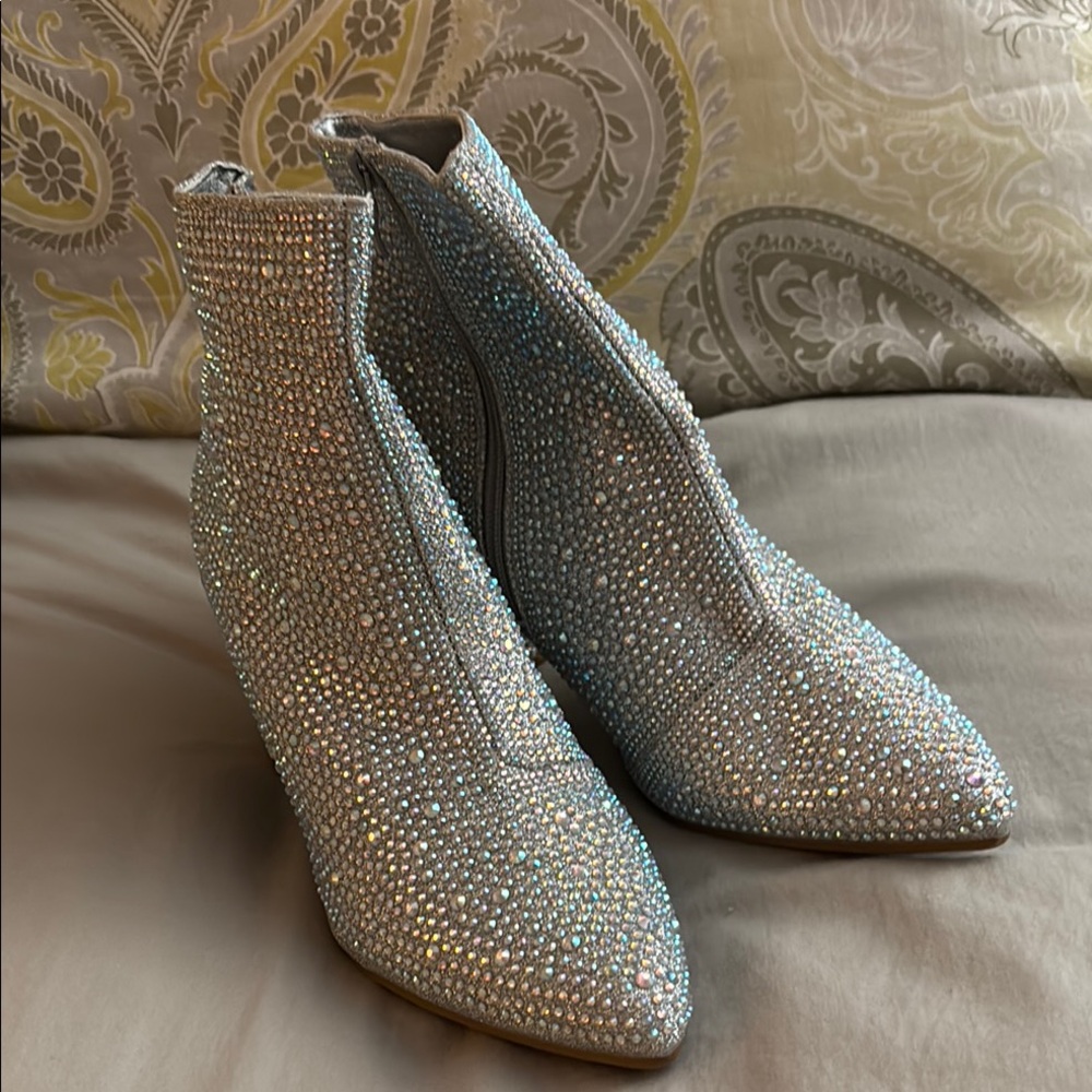 Elegant Silver Rhinestone Ankle Boots never worn size 9